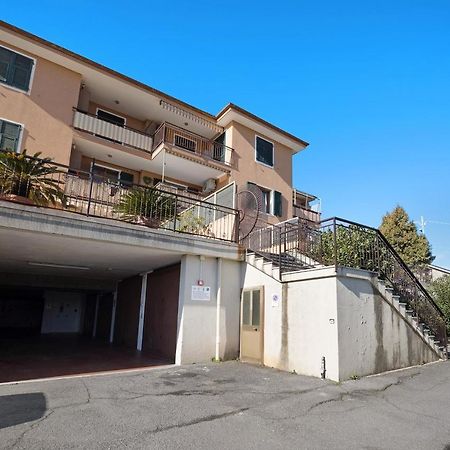 Seaview Apartment Империа Екстериор снимка
